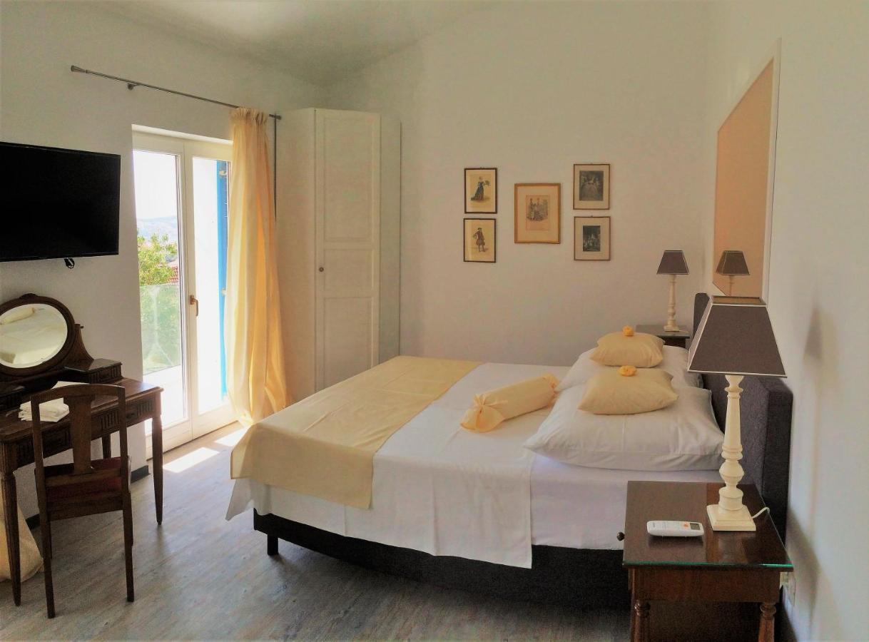 Seaside Villa With Private Pool Home By The Sea - Villa Trogir Exterior foto